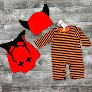NWT BABY BAT ONESIE PAIR WITH HAT